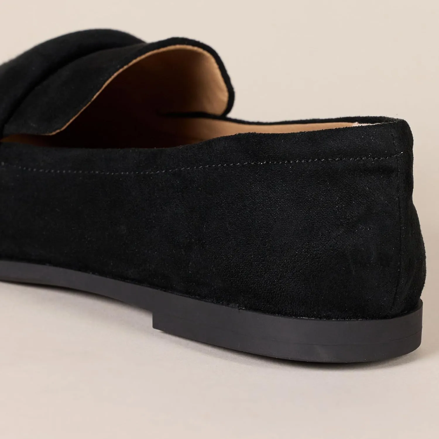 Amazon Essentials Women's Soft Moccasins Toe Loafer