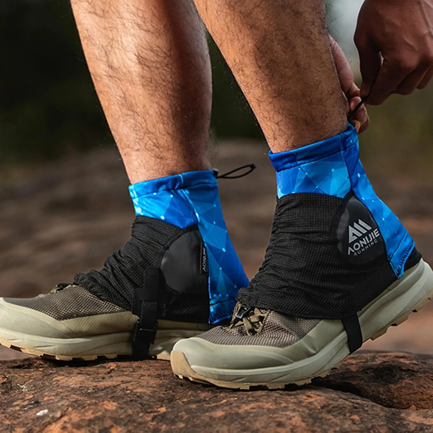 AONIJIE Low Trail Gaiters Reflective Ankle Gators Protective Shoe Covers with UV Protection & Breathable & Sand Prevention for Triathlon Marathon Hiking