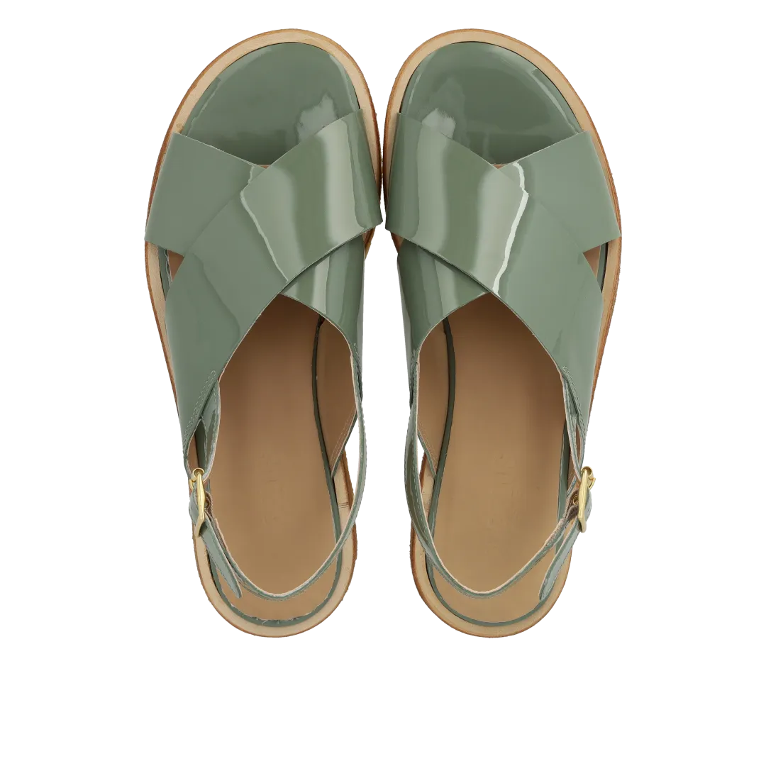 Classic cross sandal