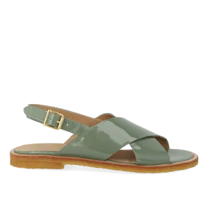 Classic cross sandal