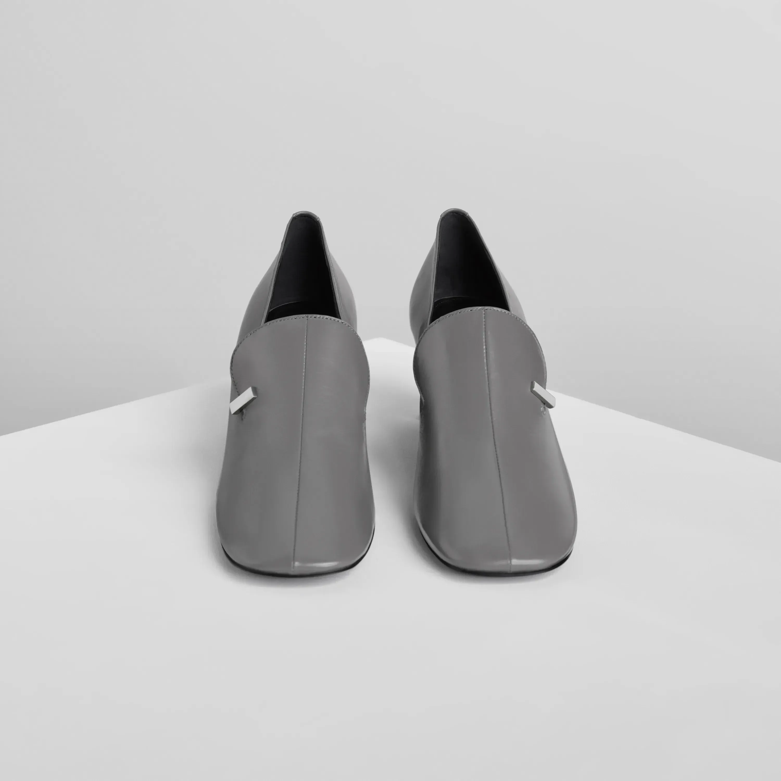 CLUB LOAFER 60 | cement leather