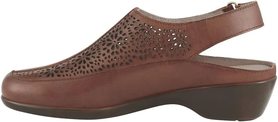 Easy Spirit Women's Dawn Casual Slingback Shoe