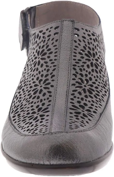 Easy Spirit Women's Dawn Clog