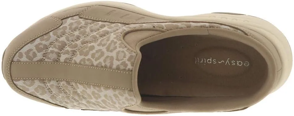 Easy Spirit Women's Traveltime 504 Clog