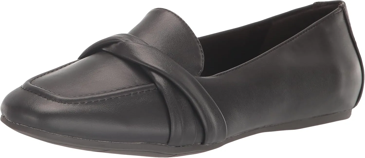 Easy Street Women's Betty Sneaker