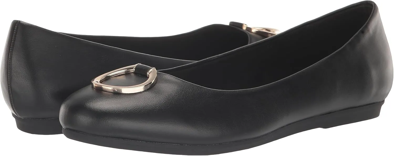 Easy Street Women's Dia Sneaker