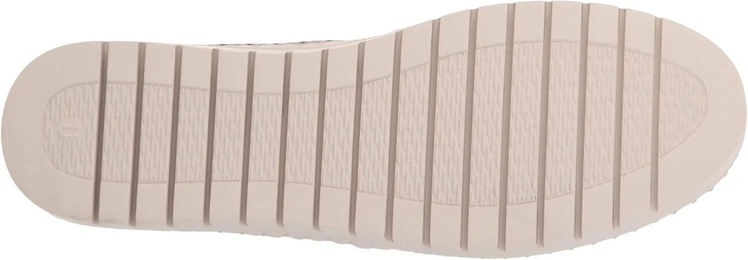 Easy Street Women's Fresh Sneaker