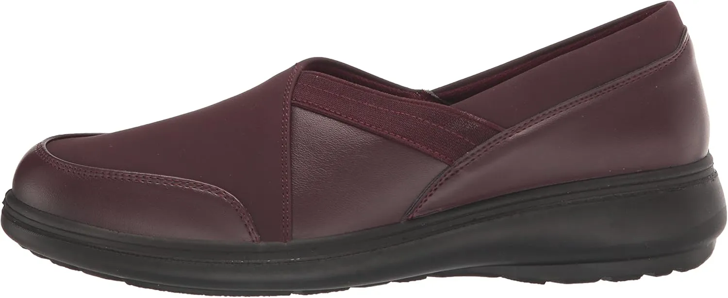 Easy Street Women's Irene Sneaker