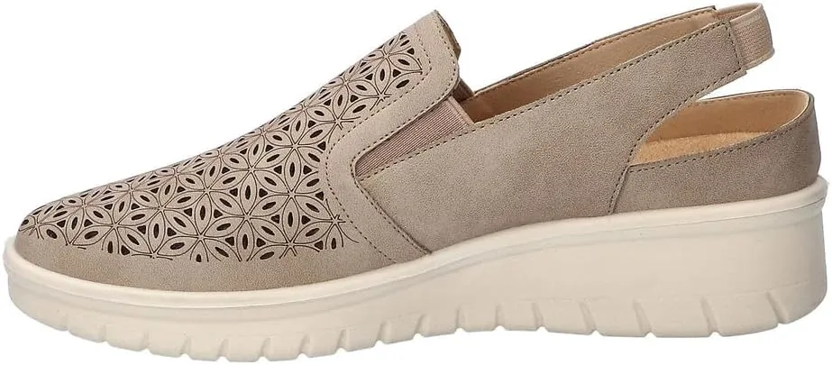 Easy Street Women's Petal Sneaker