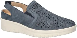 Easy Street Women's Petal Sneaker