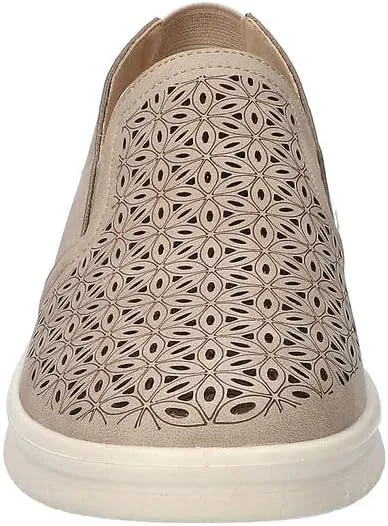 Easy Street Women's Petal Sneaker