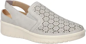 Easy Street Women's Petal Sneaker