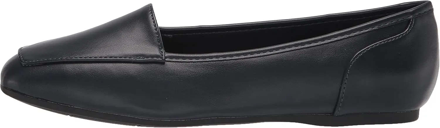 Easy Street Women's Thrill Flat Sneaker