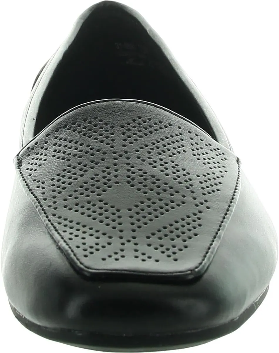 Easy Street Women's Thrill Perf Sneaker