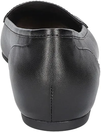 Easy Street Women's Thrill Perf Sneaker