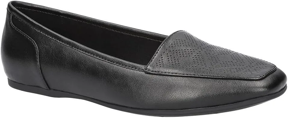 Easy Street Women's Thrill Perf Sneaker