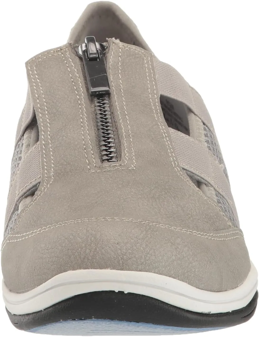 Easy Street Women's Yareli Sneaker