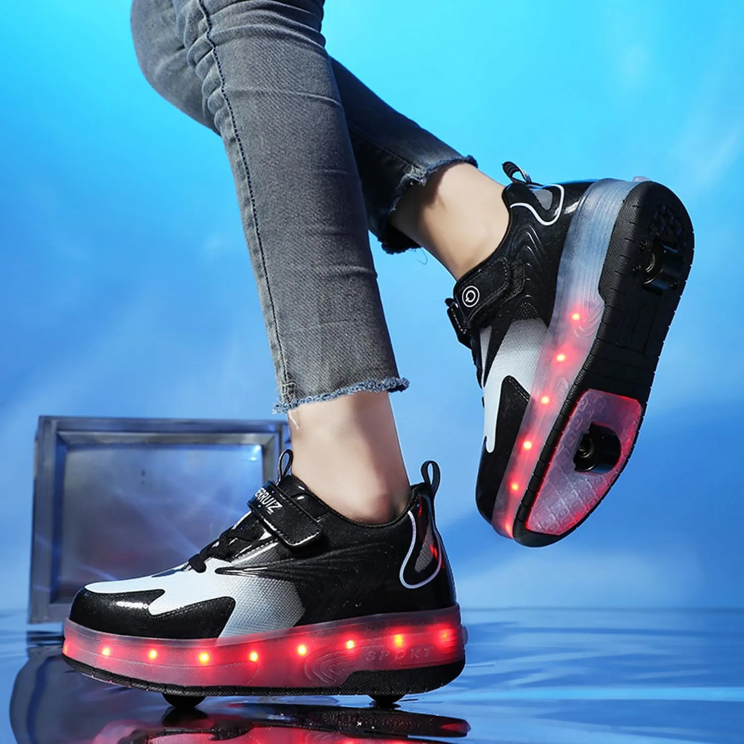 Ehauuo Unisex Roller Shoes Kids Sparkling Wheels Shoes Girls Light up Roller Skates Sneakers Boys Rechargeable Flashing Sneakers for Gift
