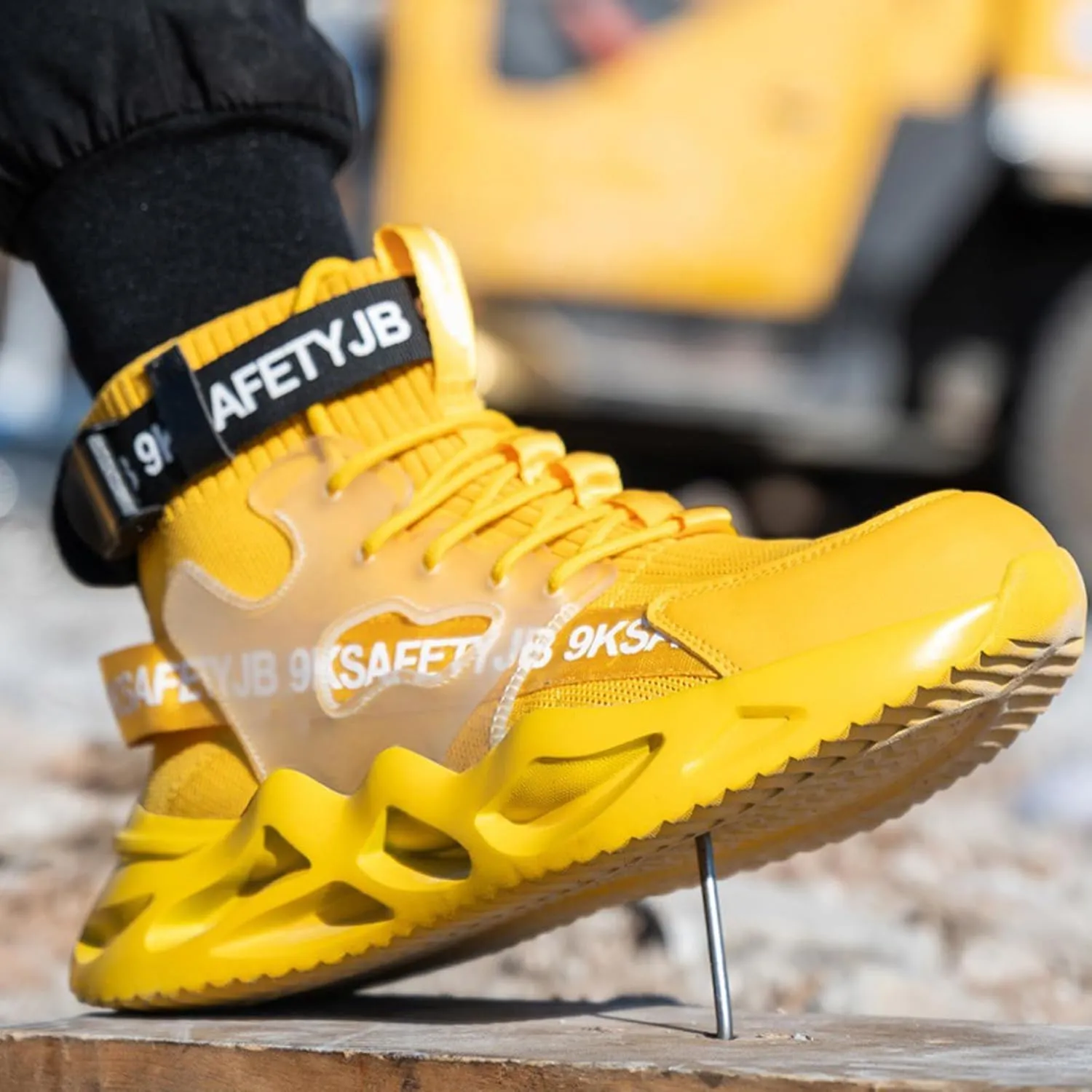 Evontira Steel Toe Shoes for Men, Puncture Proof Slip on Sneakers, Lightweight Breathable Comfortable Industrial Construction Sneakers