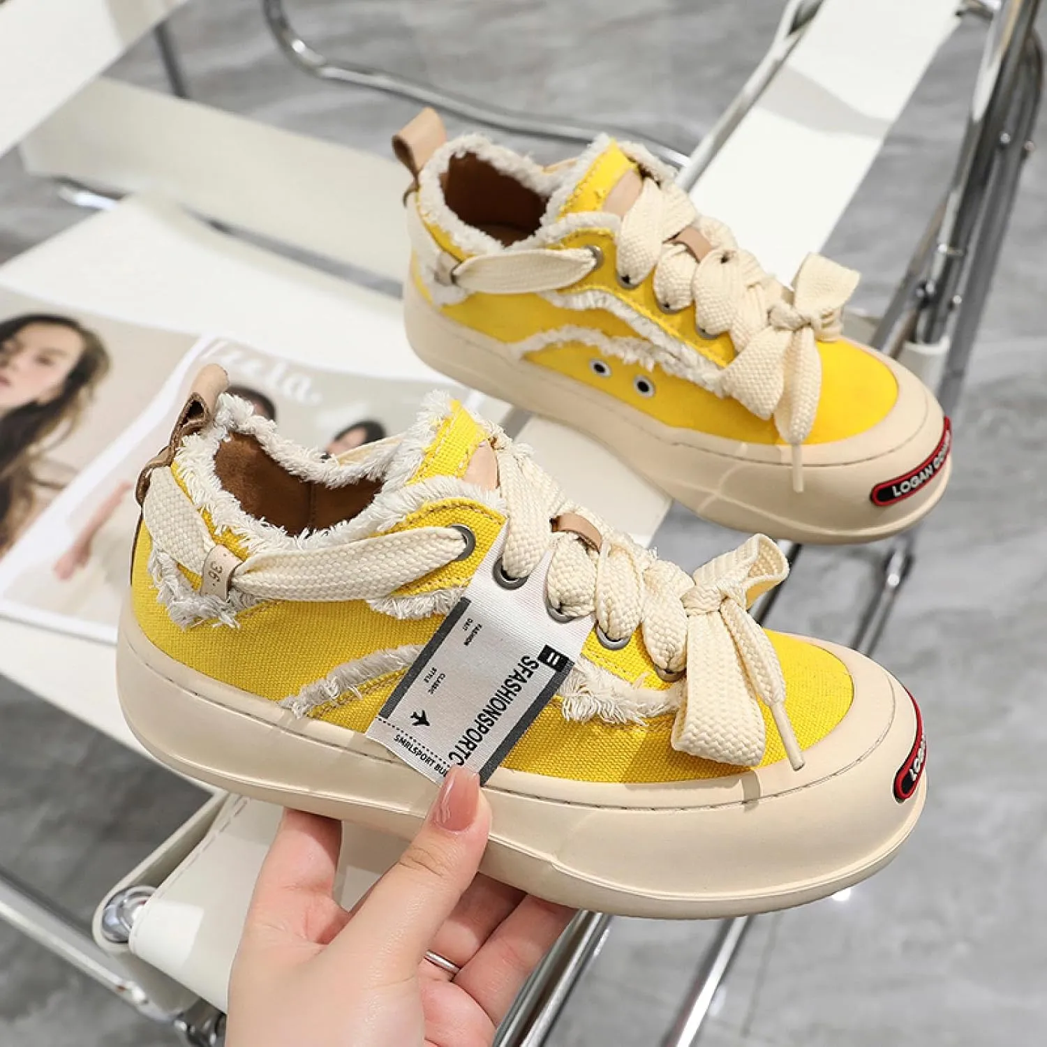 Fashionable Platform Soled Casual Sneakers Inner heightened Women's Shoes Female Students Soft Soled Campus Fashion Casual Shoes