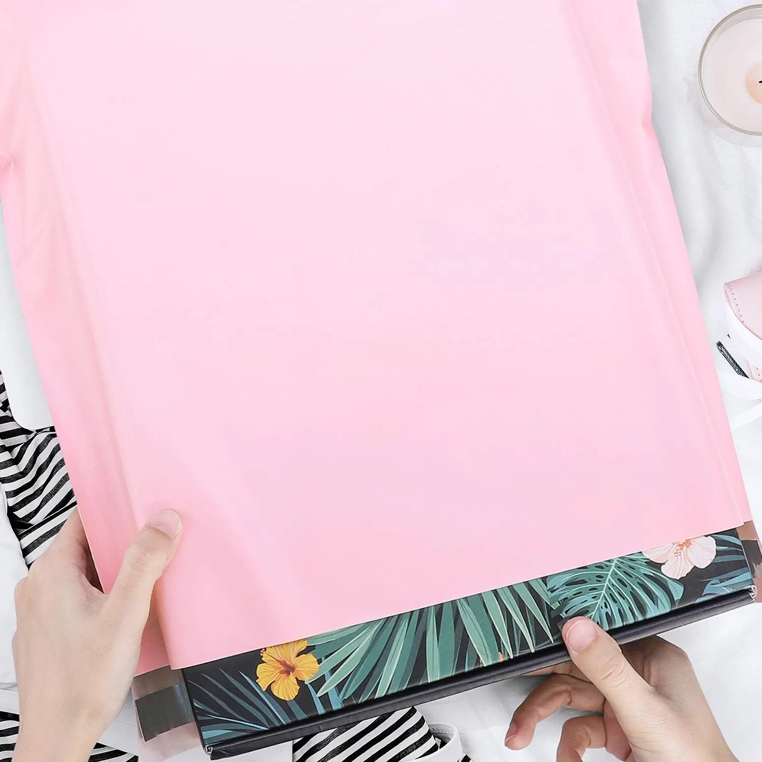 Metronic Poly Mailers 14.5x19 100 PCS, Strong Adhesive Shipping Bags for Clothing, Large Shipping Envelopes for Small Businesses, Waterproof Mailers Poly Bags for Shipping, Packages Bags Light Pink