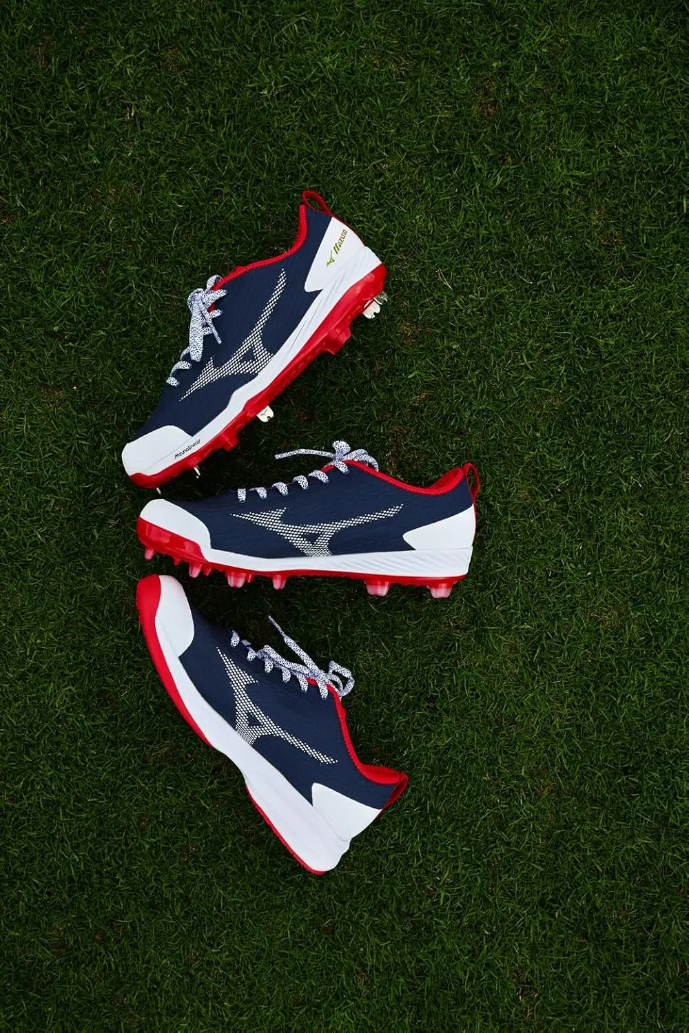 Mizuno Men's Dominant 4 Baseball Shoe