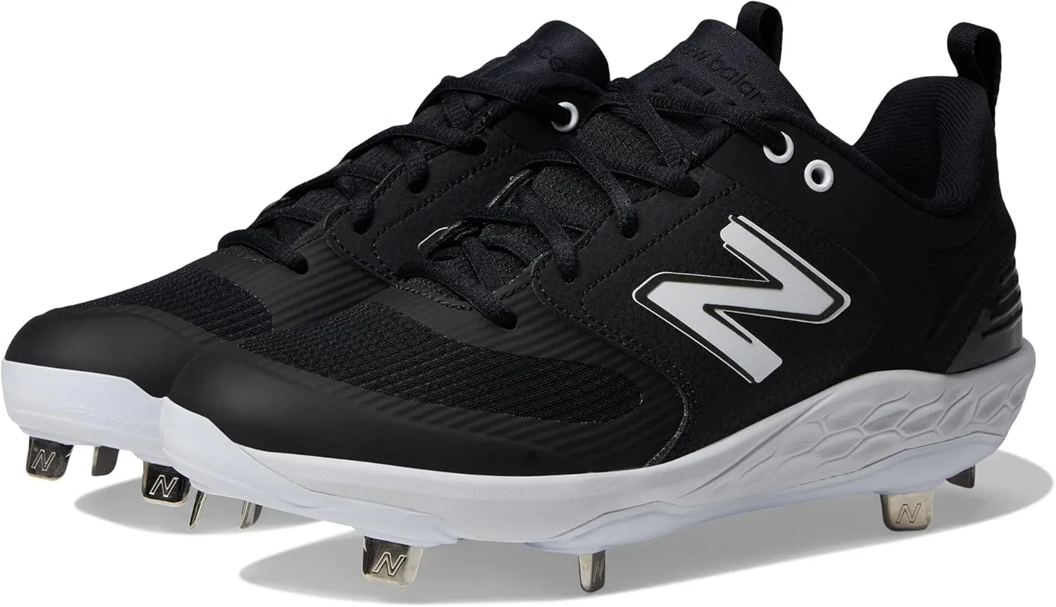 New Balance Women's Fresh Foam Velo V3 Softball Shoe