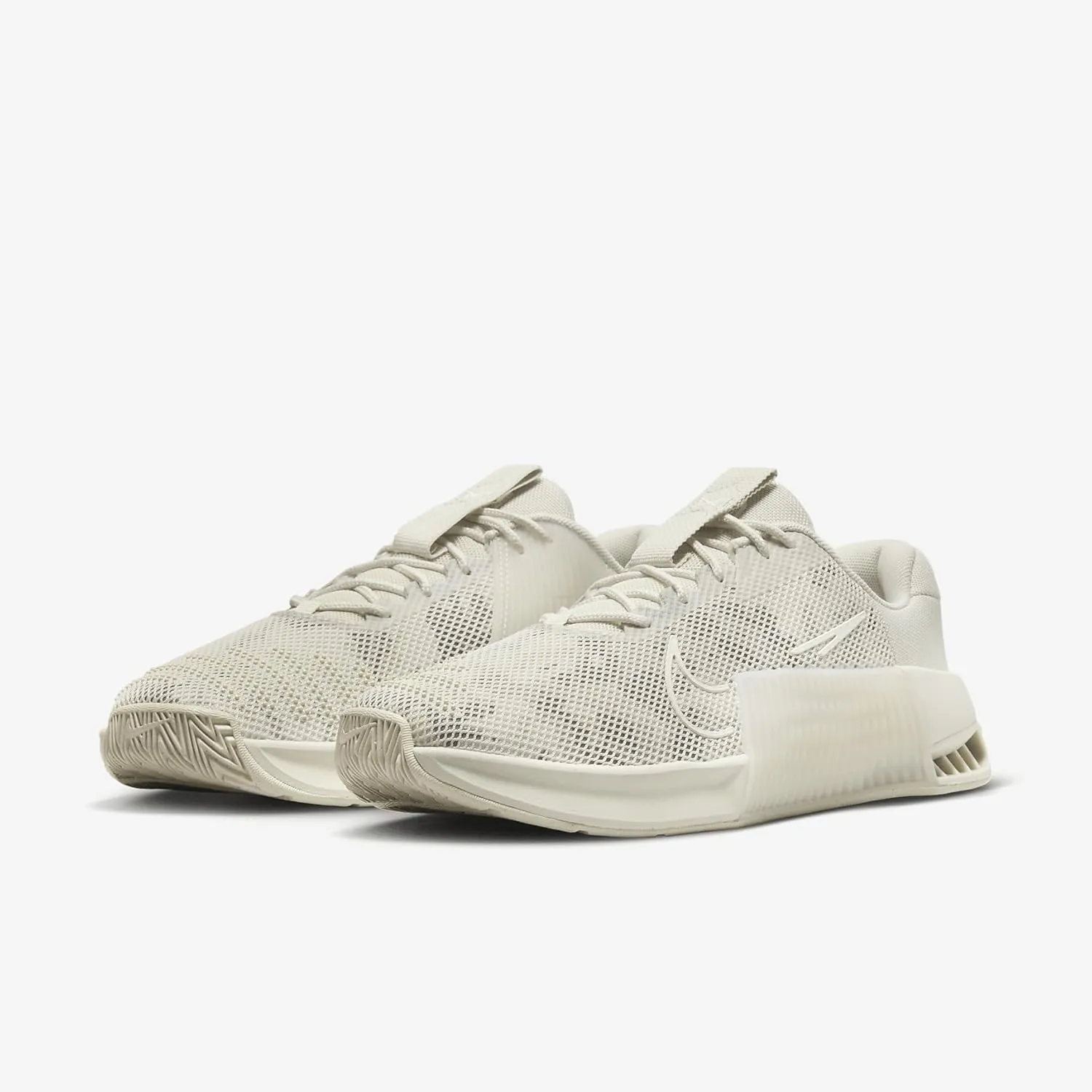 Nike Metcon 9 AMP Women's Workout Shoes (DZ2539-002, Light Bone/Light Orewood Brown/Phantom/Sail)