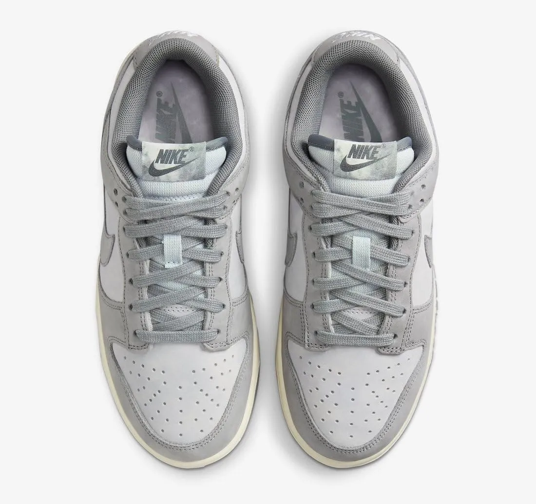 Nike Women's Modern