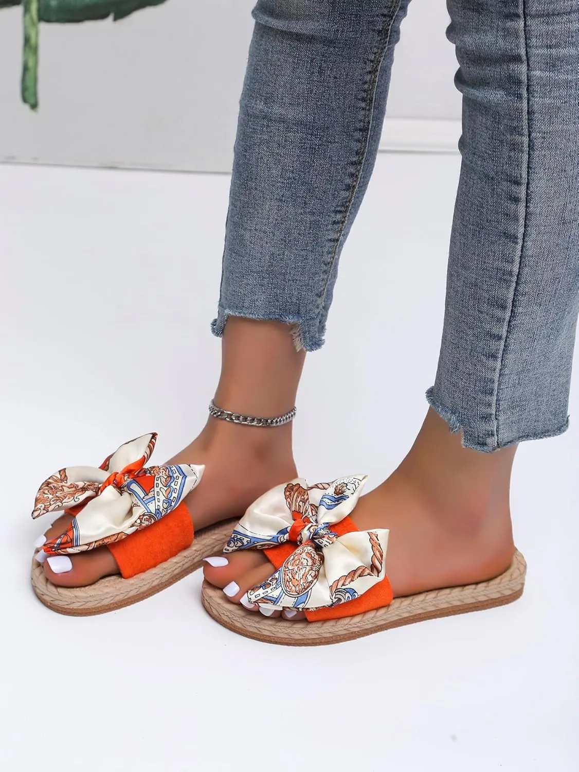 OYOANGLE Women's Bow Decor Slide Sandals Outdoor Flat Sandals Vacation Summer Open Toe Single Band Slip on Slide Sandal