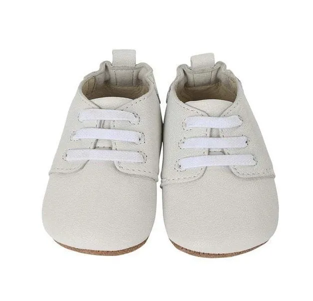 Robeez® Boys Owen Oxford White First Kicks