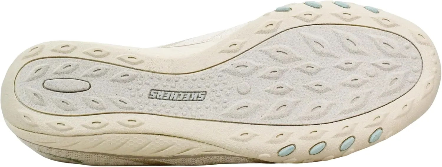 Skechers Women's Breathe-Easy-A-Look Mary Jane Flat