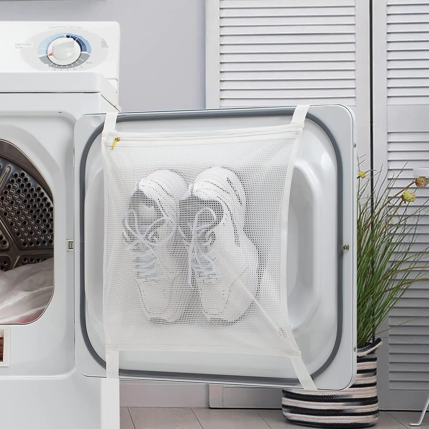 Sneaker Wash and Dry Bag for Dryer, Sneaker Drying Bag for Laundry, with Suction Cup Hooks for Easy Installation, Use YKK Zipper（1 Coarse Mesh）