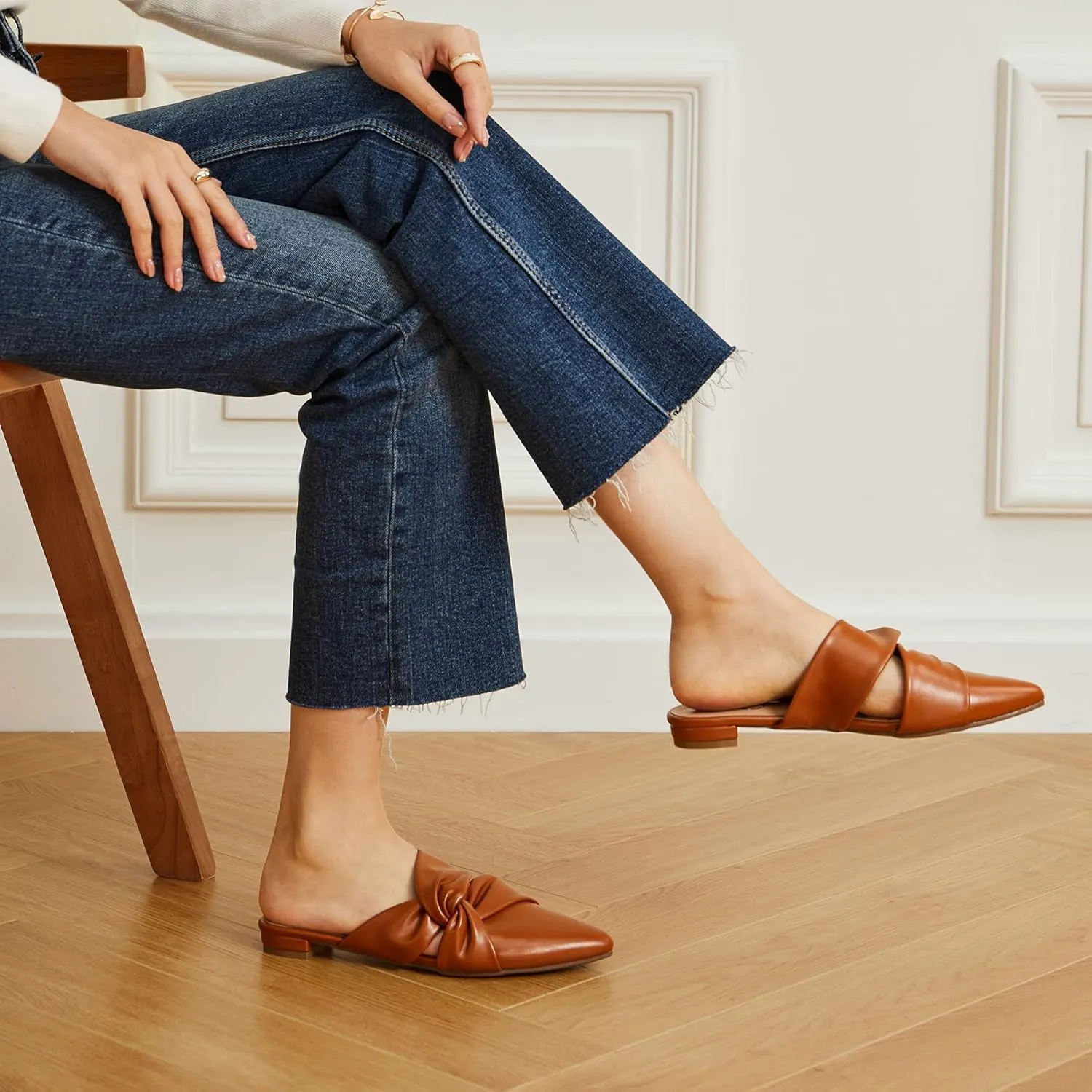 Trary Womens Mules Flats Closed Pointed Toe Comfortable Slip on Backless Loafer Shoes for Women with Knot
