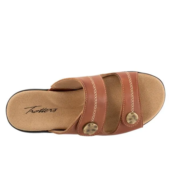 Trotters Women's Ruthie Sandals Luggage Stitch