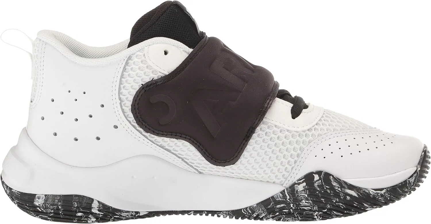 Under Armour Kids' Grade School Zone Basketball 2 Shoe