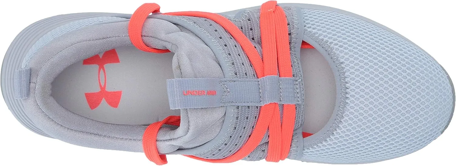 Under Armour Women's Breathe Sola Sneaker